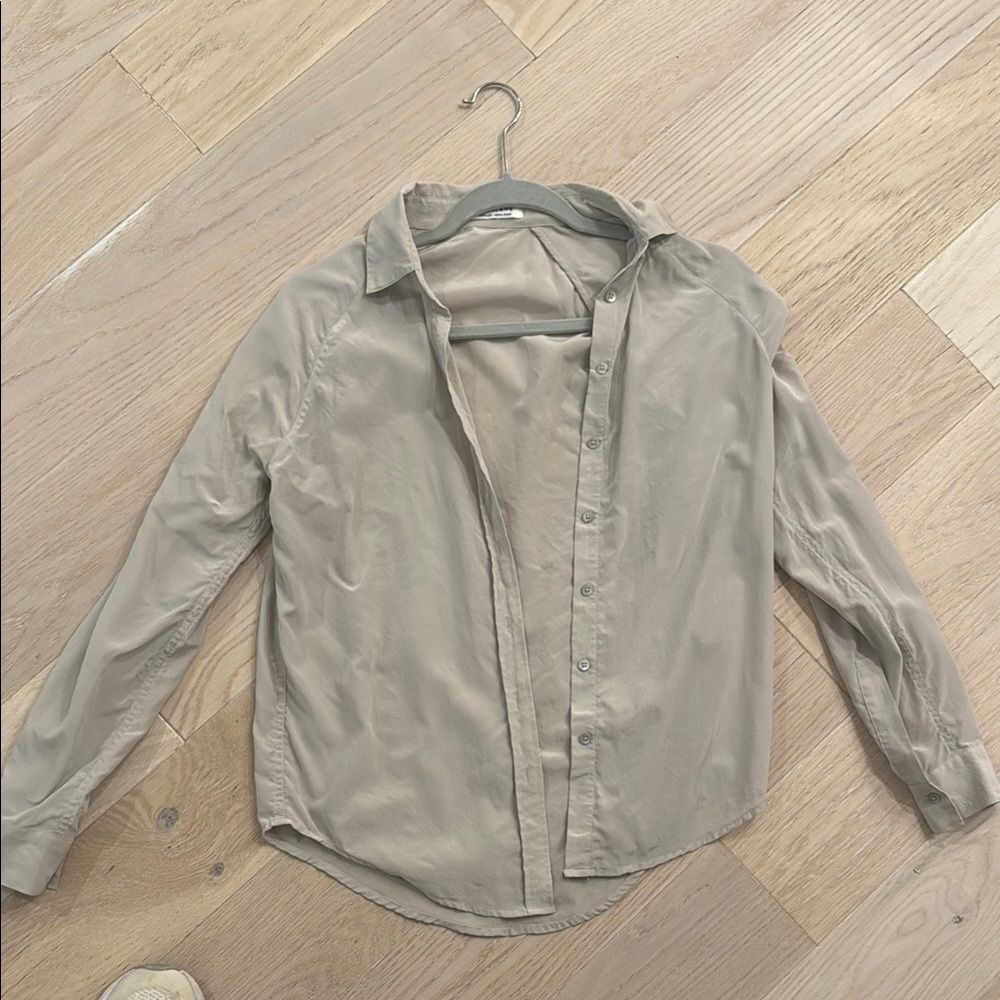 Everlane Gray Silk Button Down Shirt XS
